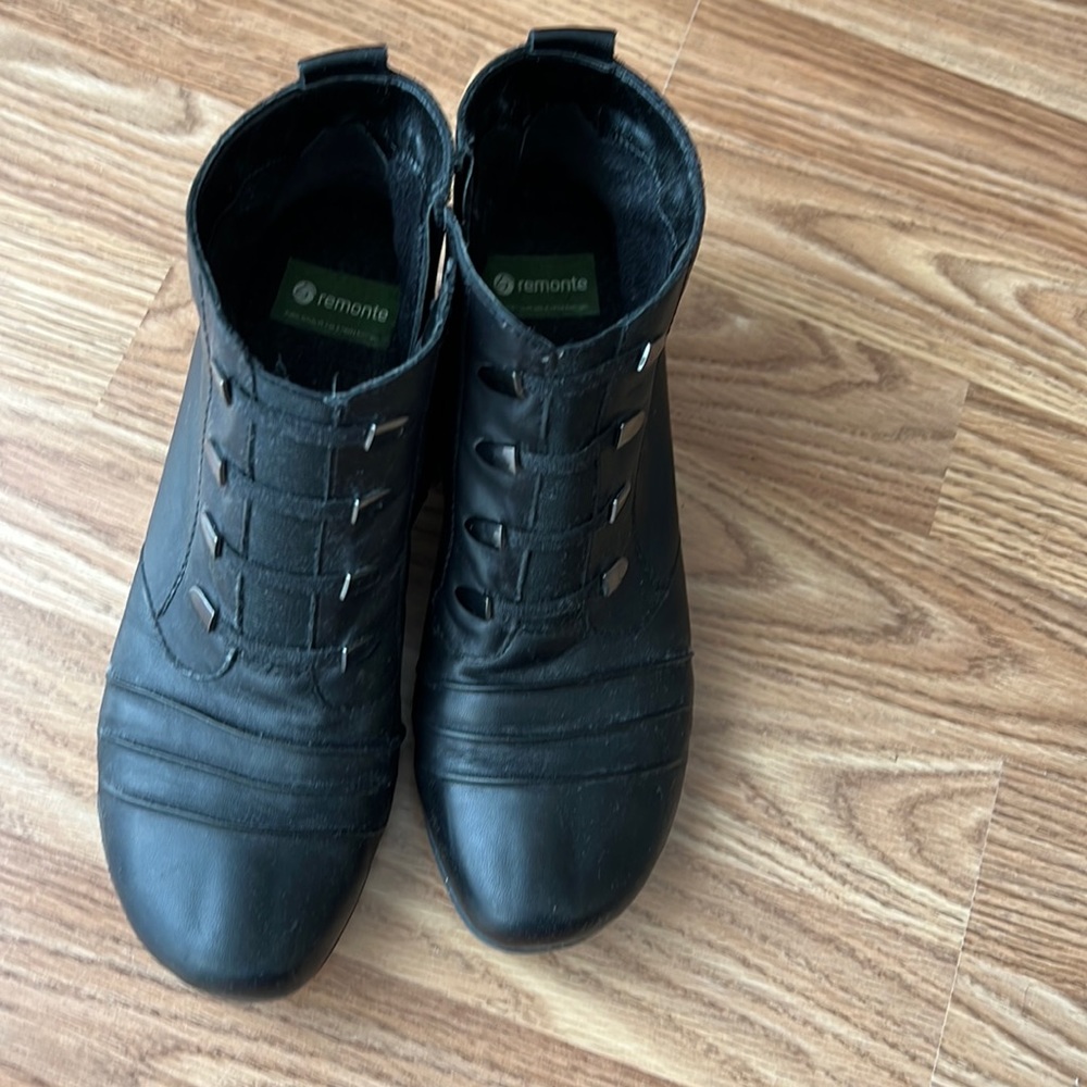EUC remonte boots!